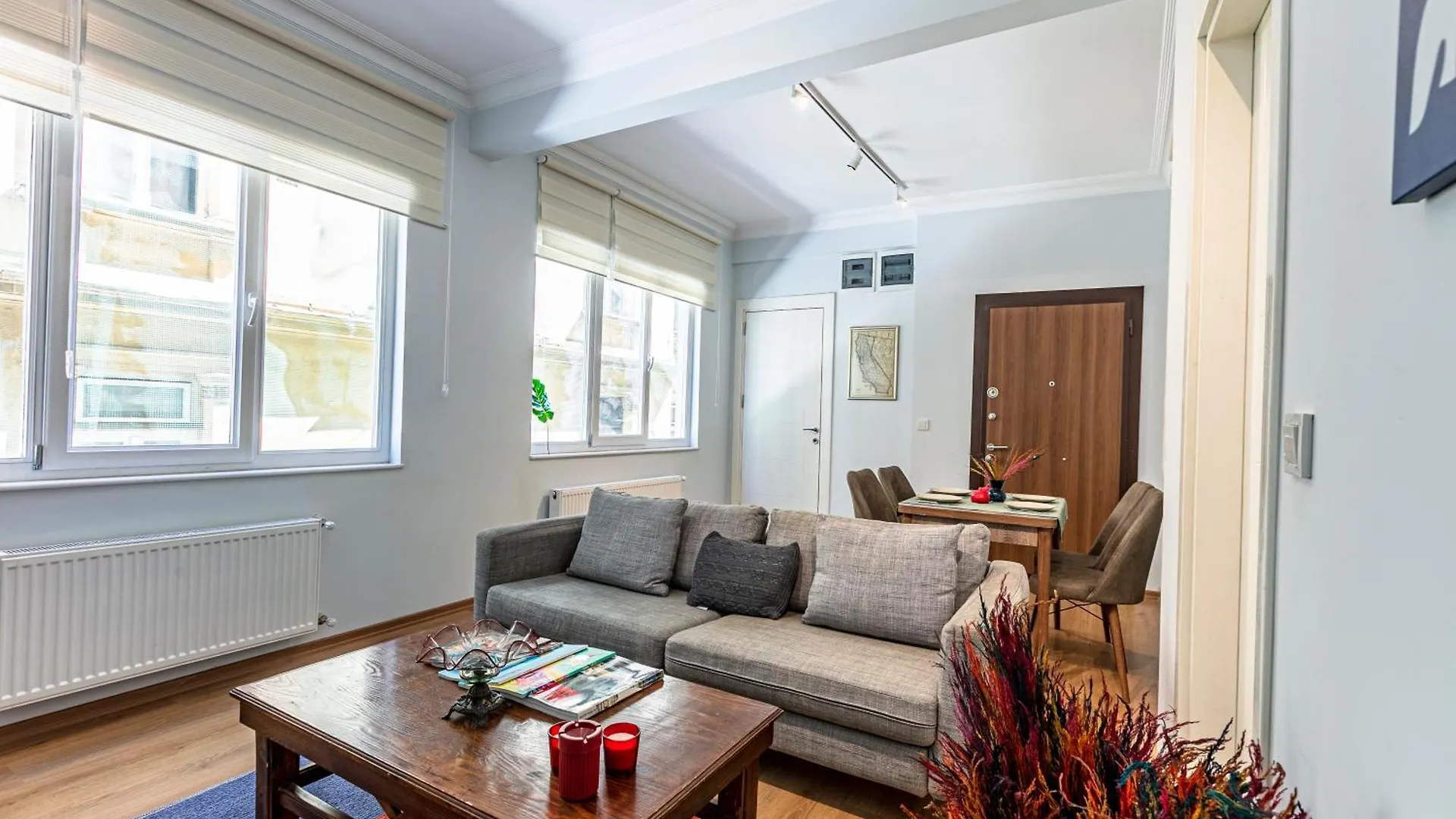 Charming & Bright Apartment In Taksim Istanbul