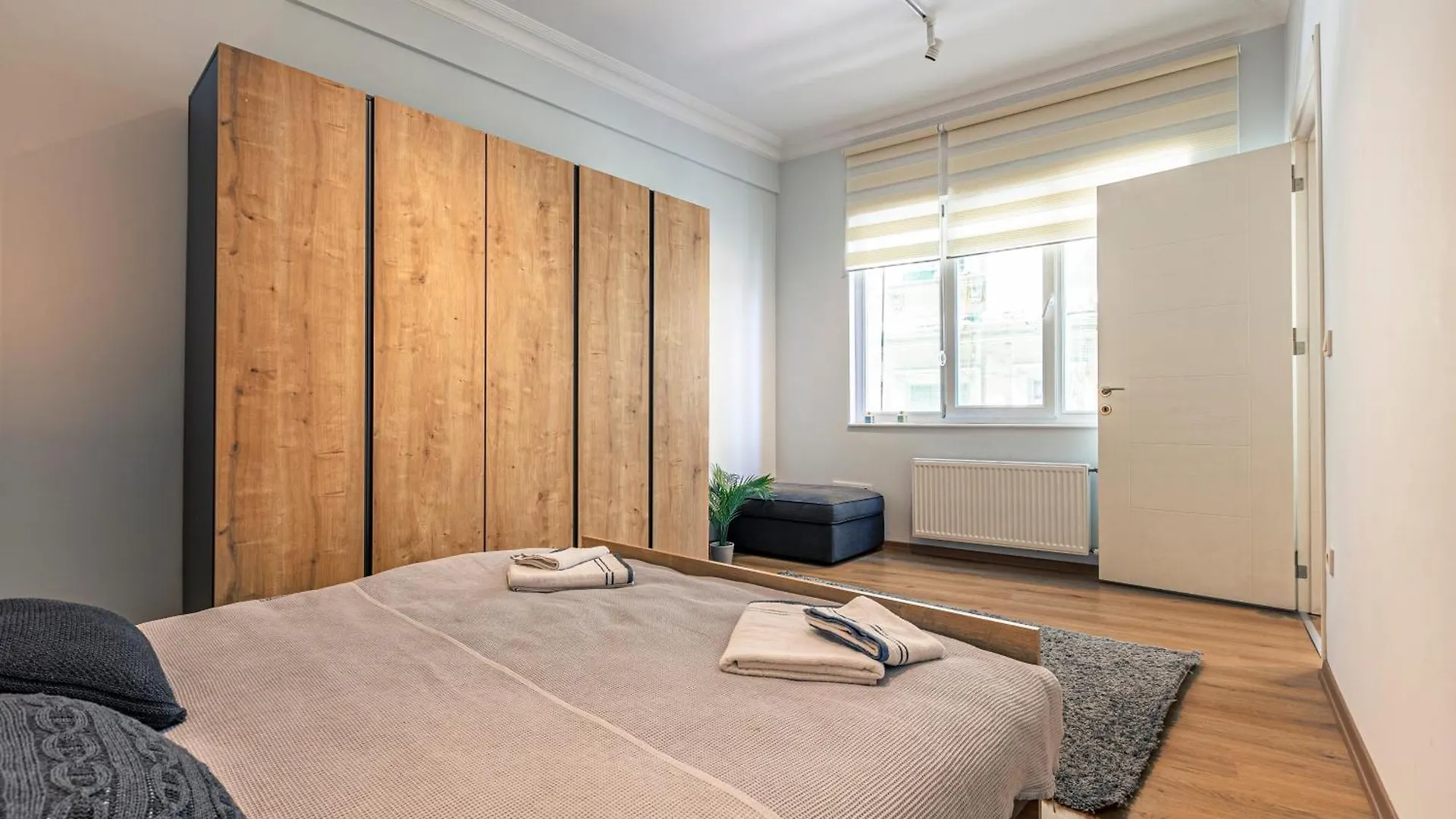 Charming & Bright Apartment In Taksim Istanbul 0*,