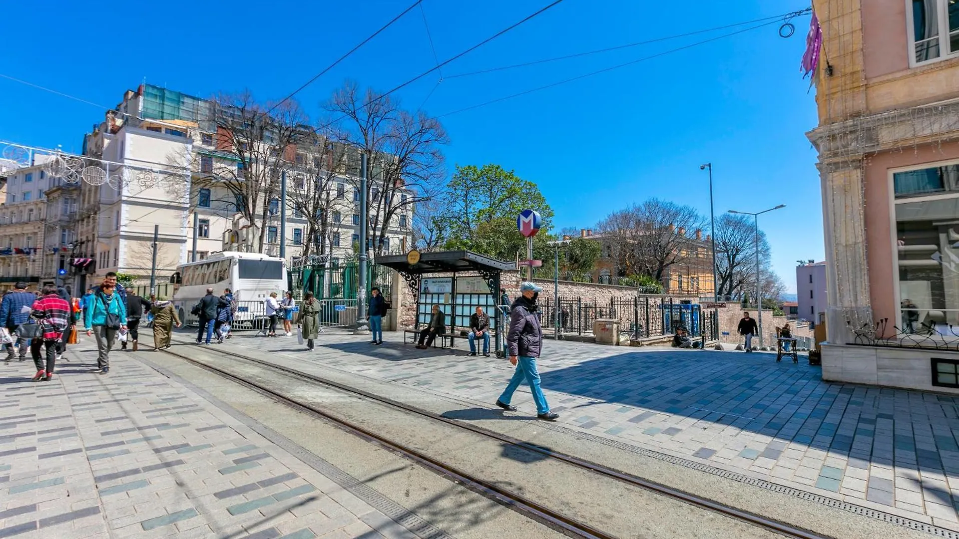 Charming & Bright Apartment In Taksim Istanbul